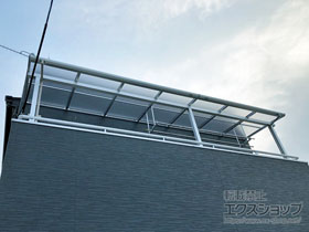 のバルコニー・ベランダ屋根 ソラリア F型 屋根タイプ 連棟 積雪〜20cm対応 施工例