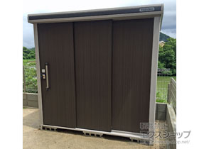 の物置・屋外倉庫 エルモ 一般型 2220×1170×2121（LMD-2211） LMD-2211-DW 施工例