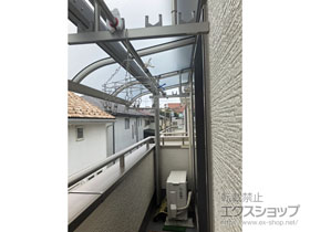 のバルコニー・ベランダ屋根 ソラリア R型 屋根タイプ 連棟 積雪〜20cm対応 施工例