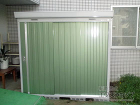 の物置・屋外倉庫 ネクスタ 一般型 2210×1370×2020（NXN-30S） NXN-30S-OG 施工例