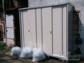 の物置・屋外倉庫 シンプリー 一般型 2160×755×1903 MJX-217E-FW 施工例