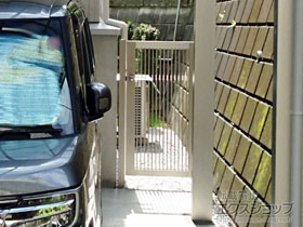 の門扉 プレスタ門扉 2型 細たて桟 片開き 柱使用 施工例