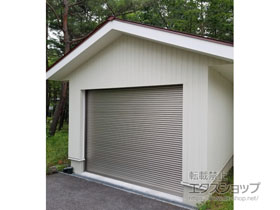 のガレージシャッター ガレージシャッタークワトロ 電動式 内部付タイプ 施工例