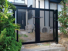 の門扉 プレスタ門扉 2型 細たて桟 両開き 柱使用 施工例