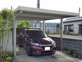 YKKAPのカーポート レオンポートneo 角柱4本柱 積雪〜50cm対応 施工例