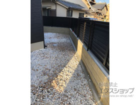 のフェンス・柵 モクアルフェンス　目隠しタイプ　自由柱タイプ 施工例