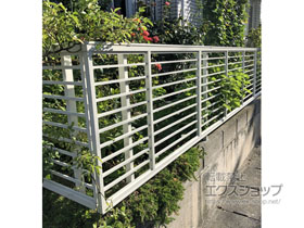 のフェンス・柵 プレスタフェンス 1型 細横桟 フリーポールタイプ 施工例