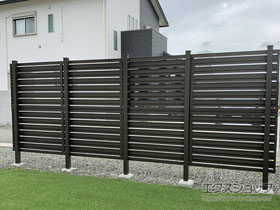 のフェンス・柵 セレビューフェンス R3型 2段支柱[控え柱なし・60角] 施工例