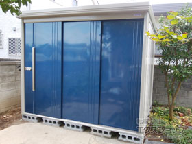 の物置・屋外倉庫 Mr.ストックマンダンディ 一般型 2532×2290×2110 ND-2522-DB 施工例