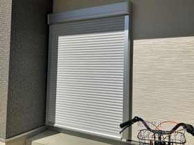 の窓シャッター リフォームシャッター イタリヤ 手動式 施工例