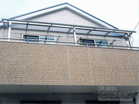 のバルコニー・ベランダ屋根 ソラリア R型 屋根タイプ 連棟 積雪〜20cm対応 施工例