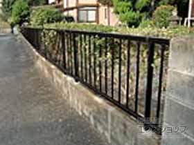 のフェンス・柵 ミエッタフェンス 防犯たて格子タイプ 自由柱施工 施工例