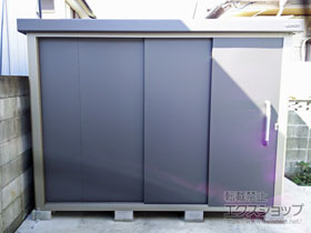 の物置・屋外倉庫 エスケーエイト SK8-130 一般型 2600×1600×1940 SK8-130-GK 施工例