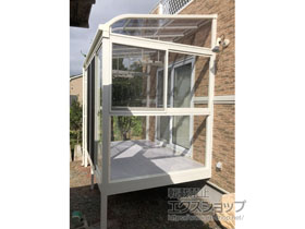 のテラス囲い・サンルーム サニージュ R型 床納まり ランマ無 積雪〜50cm対応 施工例