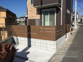 のフェンス・柵 プラドフェンス ジョイントあり仕様 板5段 隙間10mm 施工例