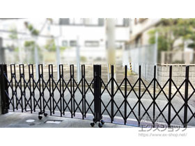 のカーゲート トリップゲート RB型 ノンレール 両開き 54W（27S+27M） 施工例