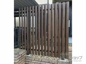 のフェンス・柵 エルファード片面M5型 角度板格子高尺タイプ　フリー支柱タイプ 施工例