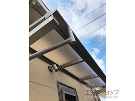 のバルコニー・ベランダ屋根 ソラリア F型 ルーフタイプ 単体 積雪〜20cm対応 施工例