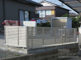 のフェンス・柵 シンプレオフェンス3型 横太格子　自由柱施工 施工例