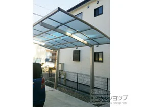 YKKAPのカーポート レイナポートグラン　積雪～20cm対応 施工例