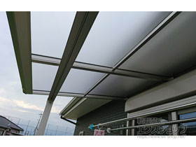 のバルコニー・ベランダ屋根 ソラリア F型 屋根タイプ 単体 積雪〜20cm対応 施工例