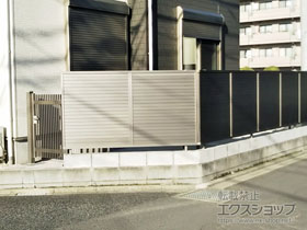 のフェンス・柵 プレスタフェンス 5型 横目隠し フリーポールタイプ 施工例