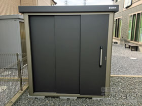 の物置・屋外倉庫 エスケーエイト SK8-70 一般型 1800×1200×1940 SK8-70-GK 施工例