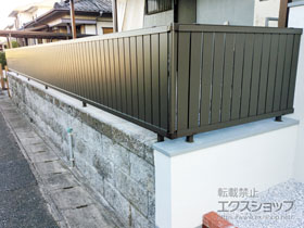 のフェンス・柵 セレビューフェンス R4型　フリーポールタイプ 施工例