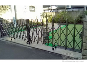 のカーゲート トリップゲート RB型 ノンレール 両開き 54W(27S+27M) 施工例