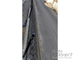 のフェンス・柵 メッシュフェンスG10-R　自由柱タイプ　※【Ｃ】とコーナー連結　 施工例