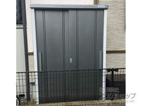 の物置・屋外倉庫 クール COOL-1350 一般型 1300×500×1937 COOL-1350-GM 施工例