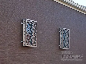 LIXIL ���N�V��(�g�X�e��)�̖ʊi�q�E���i�q �y�����z�A���~�ʊi�q �q�V�N���X �{�H��