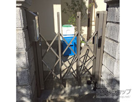 のカーゲート トリップゲートII 1型 シンプル ノンレール 片開き 11S 施工例