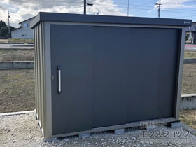 の物置・屋外倉庫 エスケーエイト SK8S-130 多雪型 2600×1600×1940 SK8S-130-GK 施工例