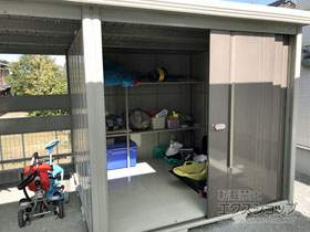 の物置・屋外倉庫 Mr.ストックマン プラスアルファ 一般型 4047×2290×2110（物置幅2,200mm） TP-40R22-B 施工例