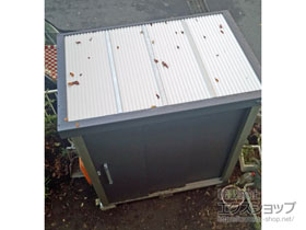 の物置・屋外倉庫 エスケーエイト SK8-70 一般型 1800×1200×1940 SK8-70-GK 施工例