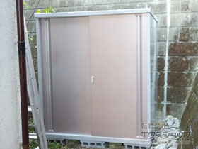 の物置・屋外倉庫 シンプリー 一般型 1740×905×1903 MJX-179E-P-AR 施工例