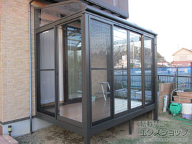 のテラス囲い・サンルーム サニージュ R型 床納まり ランマ無 積雪〜20cm対応 施工例