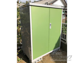 の物置・屋外倉庫 アイビーストッカー 1320×755×1603（BJX-137D） BJX-137D-LG 施工例