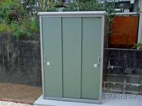 の物置・屋外倉庫 エスモ 一般型 1350×650×1959 ESE-1306A-EG 施工例