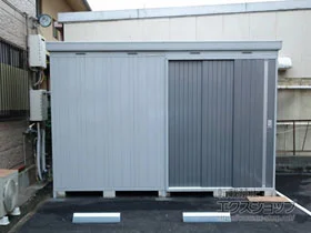 イナバの物置・収納・屋外倉庫 ネクスタ大型 一般型 3580×2210×2375（NXN-79H） NXN-79H-PG 施工例