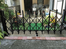 のカーゲート トリップゲートII 1型 シンプル ノンレール 片開き 33S 施工例