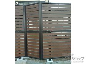 のフェンス・柵 モクアルフェンス 横板タイプ 2段支柱 自立建て用（パネル2段） 施工例