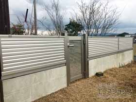 の門扉 シンプレオ門扉1型 横格子 片開き 門柱使用 施工例