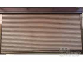 の窓シャッター 【特注】リフォームシャッター 電動式 標準タイプ *ボックス下げ納まり 施工例