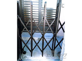 のカーゲート トリップゲートII 2型 スタンダード ノンレール 片開き12Ｓ 施工例