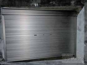 のガレージシャッター ガレージシャッタークワトロ 手動式 外部付タイプ 施工例