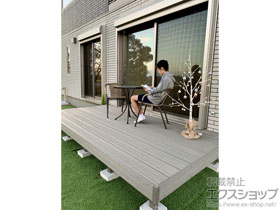 のウッドデッキ 樹ら楽ステージ 木彫 施工例