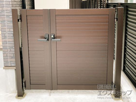 の門扉 シンプレオ門扉5型 横目隠し 両開き親子 門柱使用 施工例