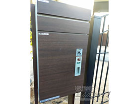 の機能門柱・ポスト ルシアス 宅配ポスト1型+H12柱仕様　侵入防止ユニットなし 施工例